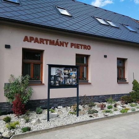 Apartmany Pietro Oravsky Podzamok Bagian luar foto