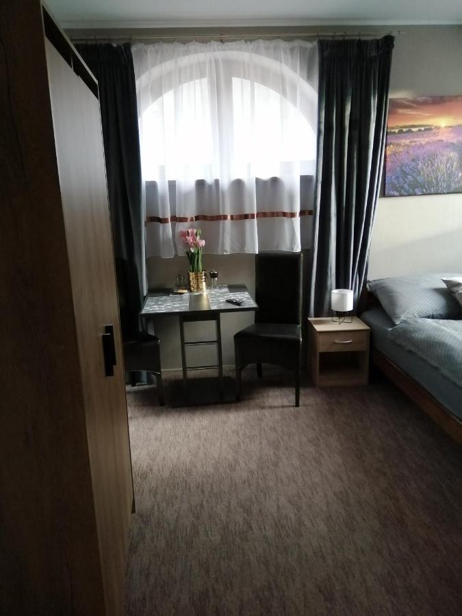 Apartmany Pietro Oravsky Podzamok Bagian luar foto