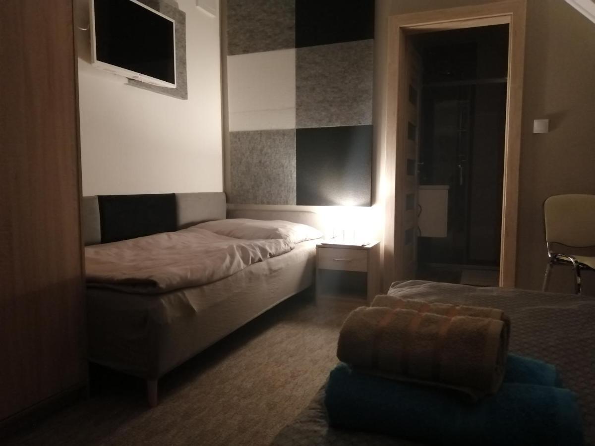 Apartmany Pietro Oravsky Podzamok Bagian luar foto