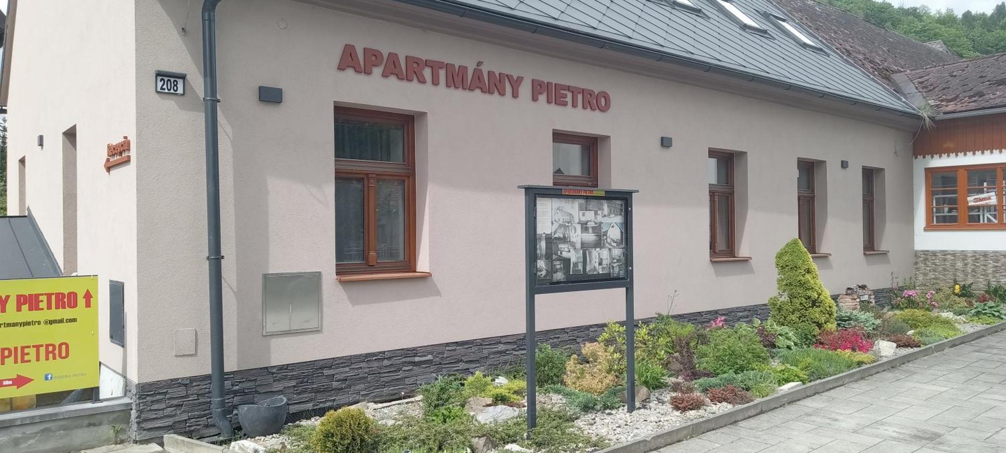 Apartmany Pietro Oravsky Podzamok Bagian luar foto